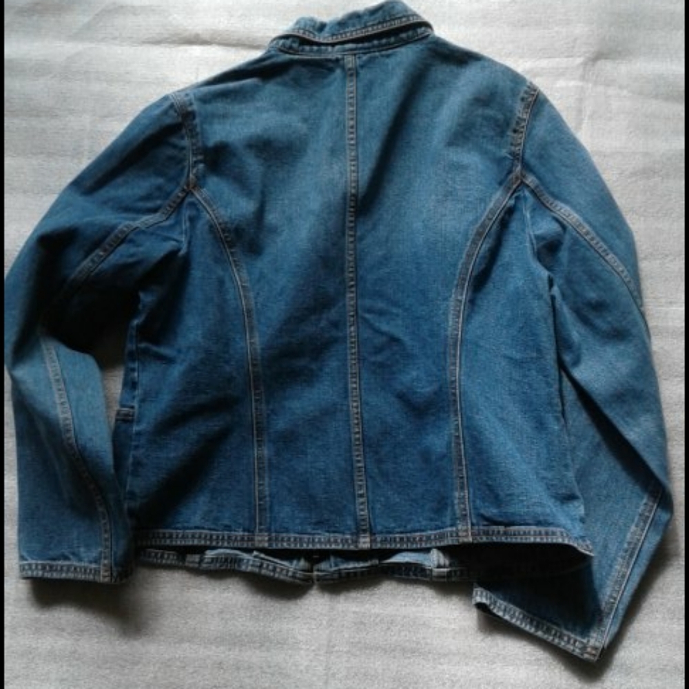 Jacket - Picture 6 of 8